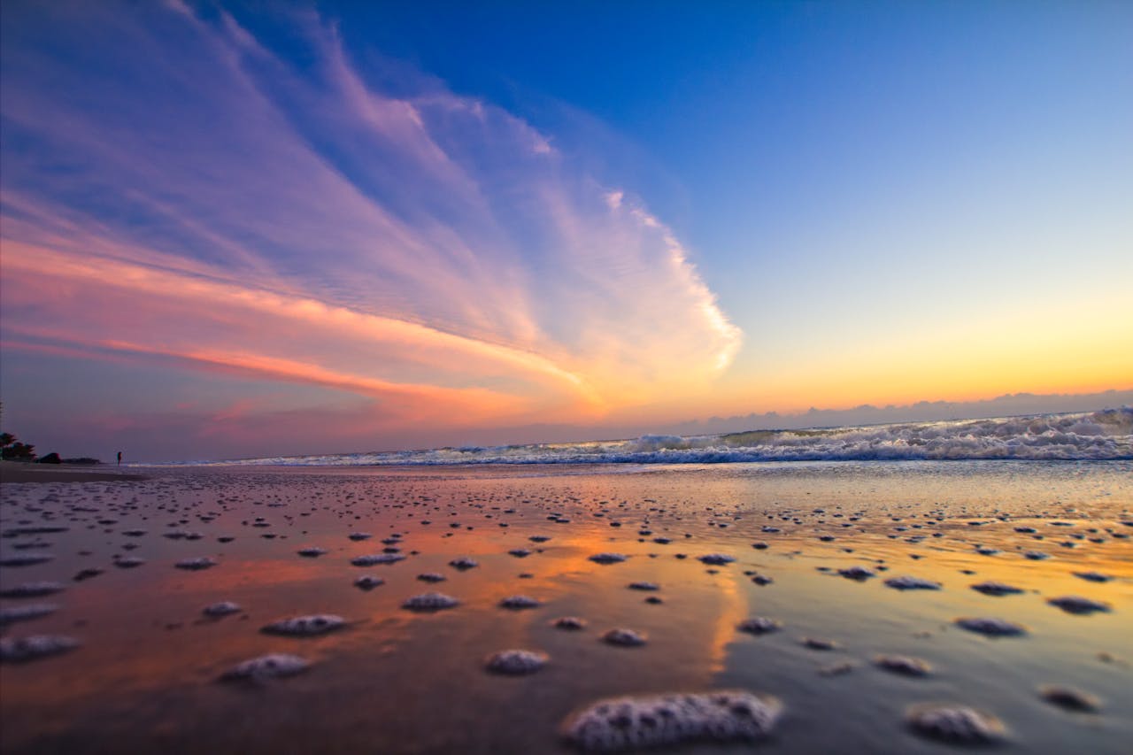When is the best time to move to Vero Beach?