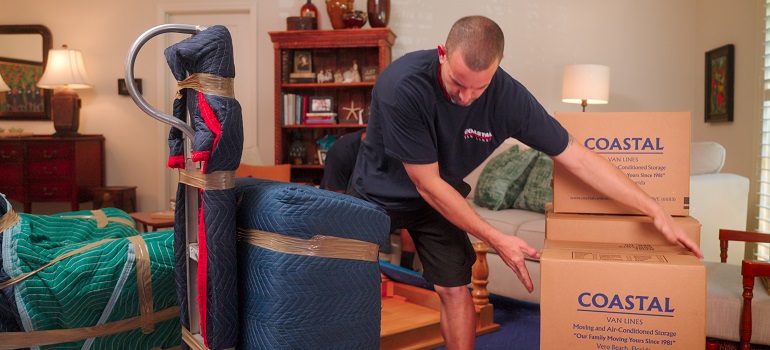 movers packing items